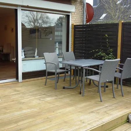 Mei27 Strandperle * Niendorf